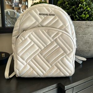 MICHAEL KORS ABBEY BACKPACK